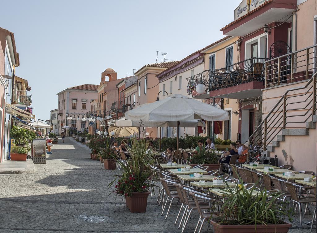 Residence Le Pavoncelle Santa Teresa Gallura Zewnętrze zdjęcie