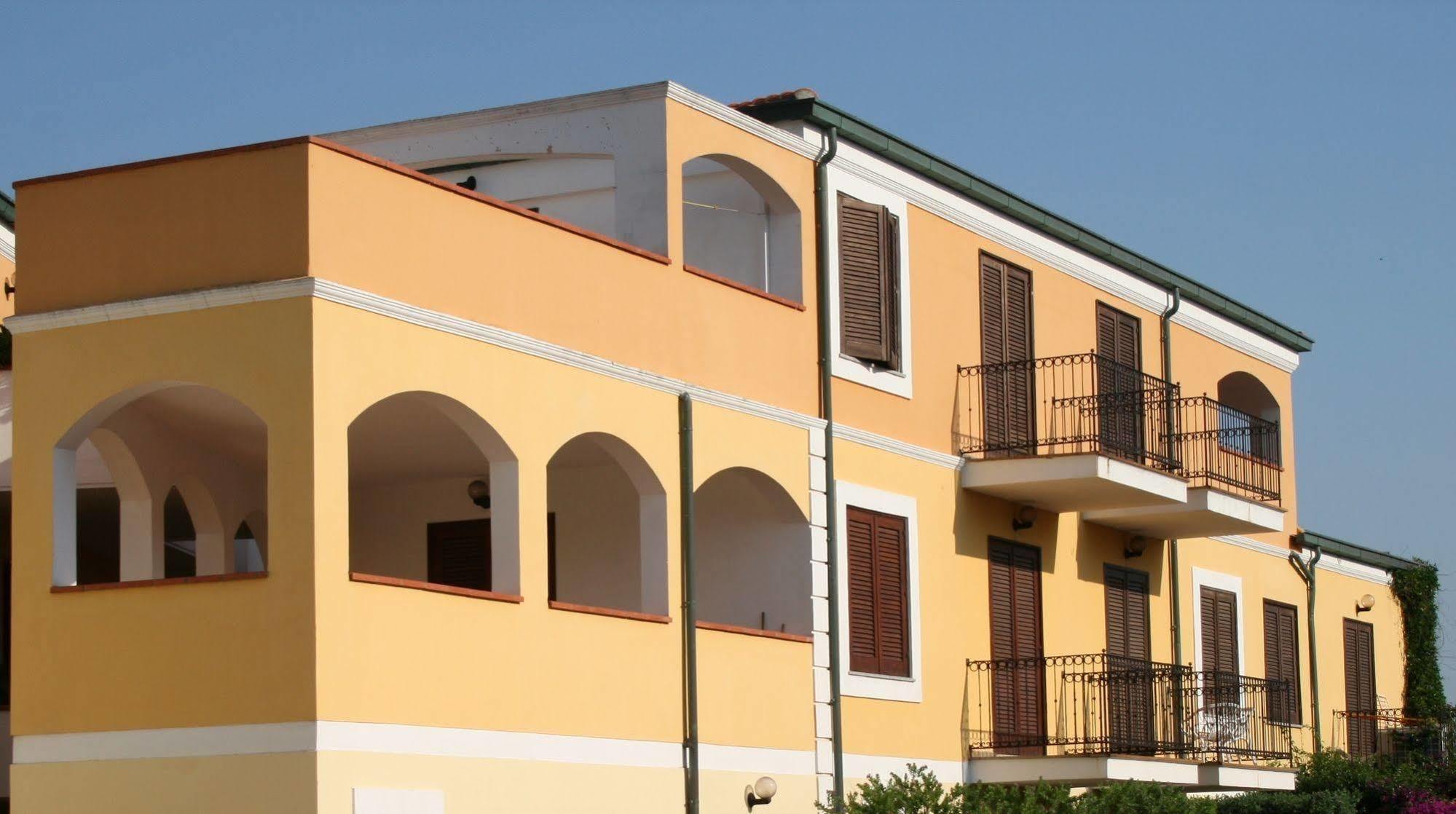 Residence Le Pavoncelle Santa Teresa Gallura Zewnętrze zdjęcie