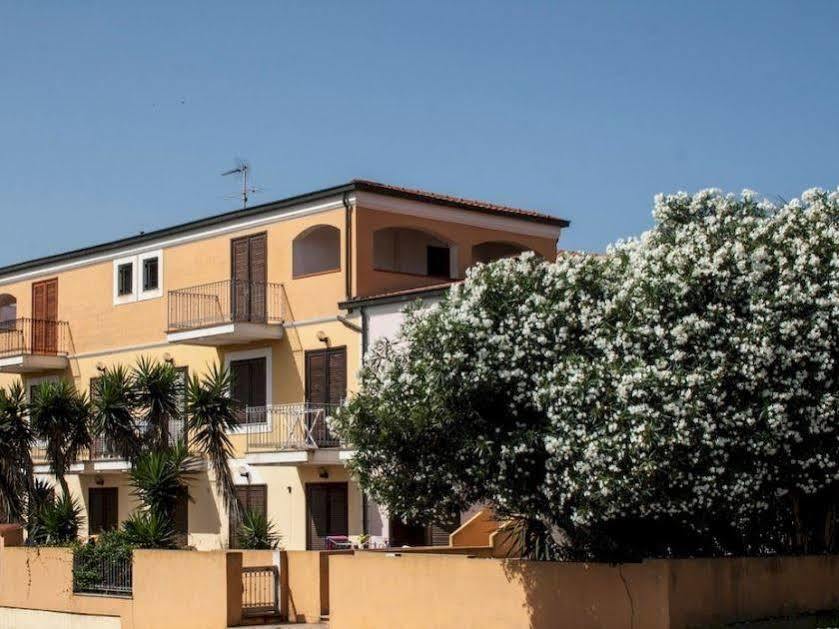 Residence Le Pavoncelle Santa Teresa Gallura Zewnętrze zdjęcie